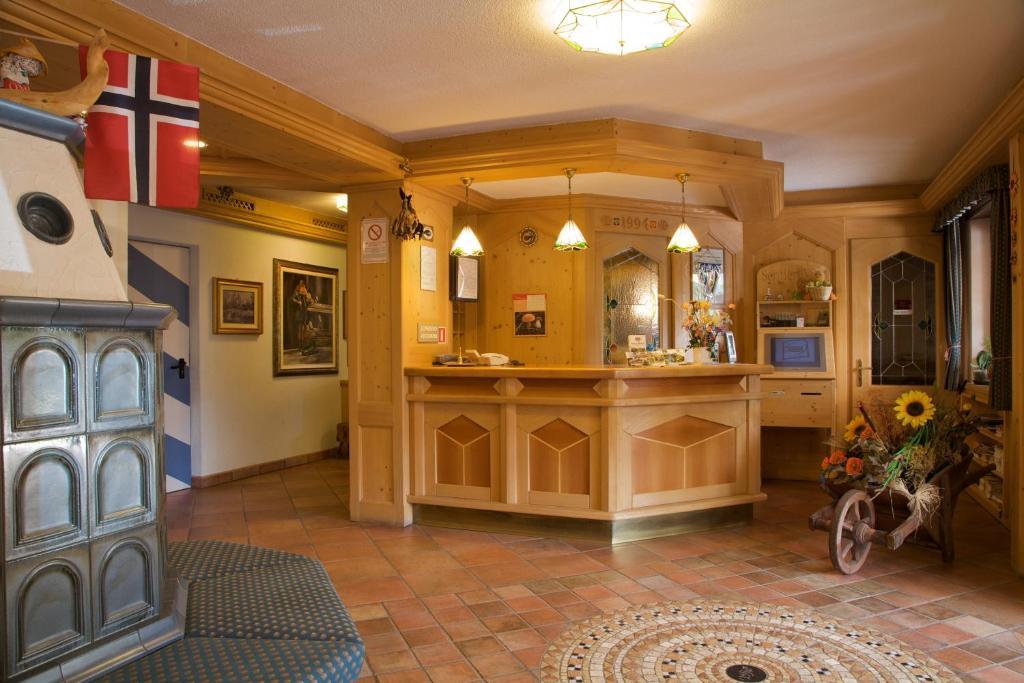 Albergo Bellaria Карано Екстер'єр фото