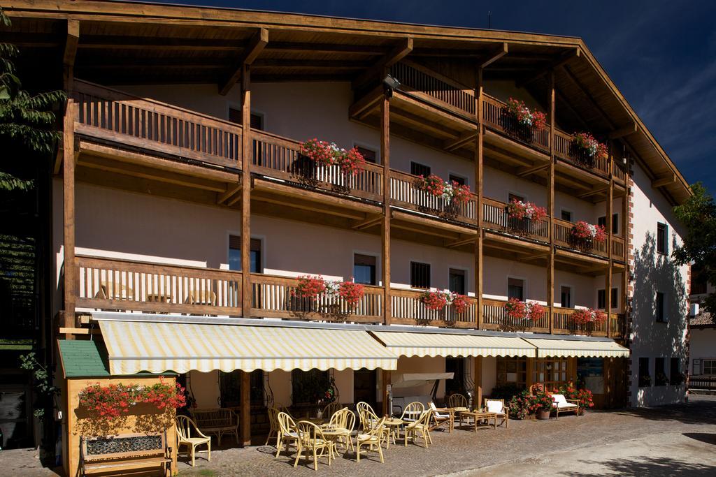 Albergo Bellaria Карано Екстер'єр фото